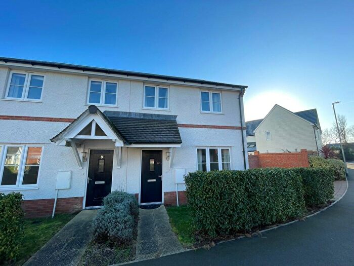 3 Bedroom Semi-Detached House To Rent In Beadon Way, Woodbridge, Suffolk, IP12