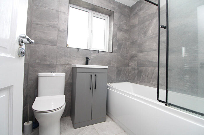 5 Bedroom End Of Terrace House To Rent In Verdant Lane, Hither Green, SE6