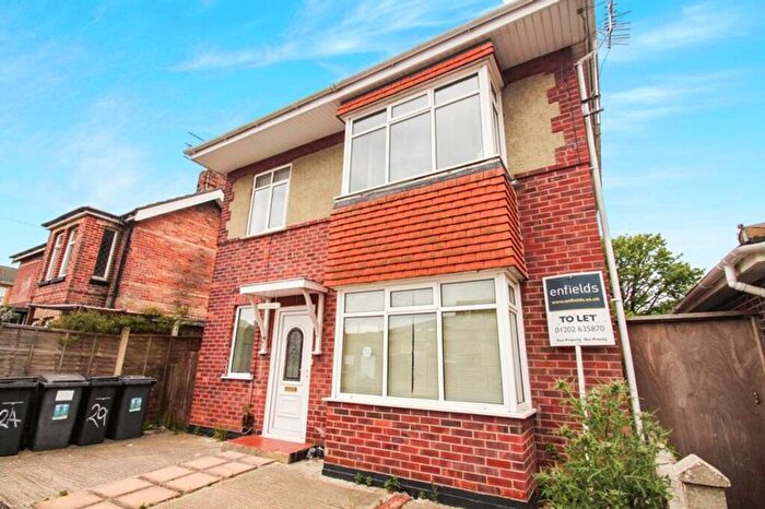 5 Bedroom Detached House For Sale In Maple Road, Bournemouth, BH9