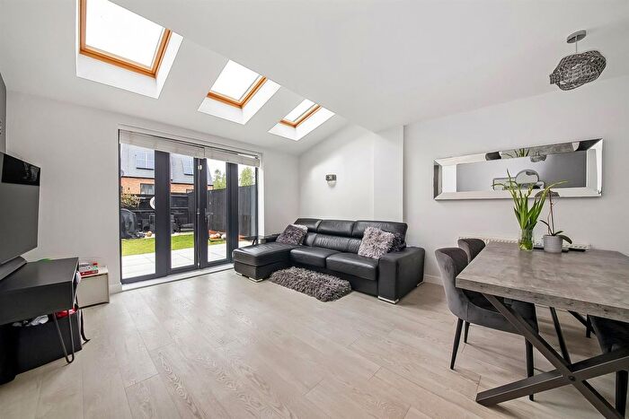 3 Bedroom Detached House For Sale In Cane Hill Drive, Coulsdon, CR5