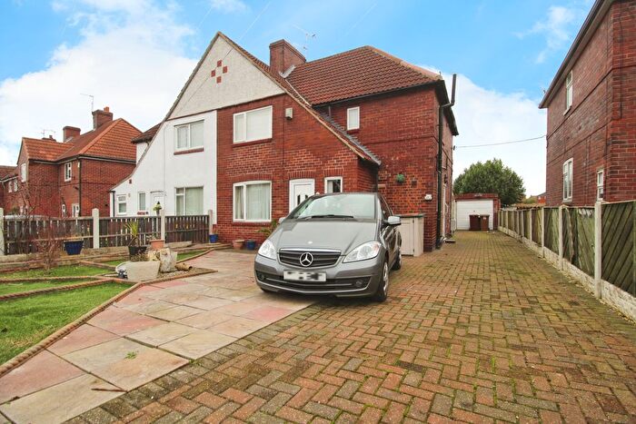 3 Bedroom Semi-Detached House For Sale In Dunsley Terrace, South Kirkby, Pontefract, WF9