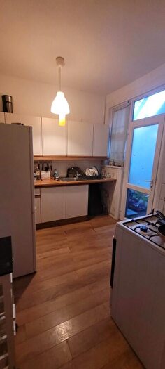 2 Bedroom Flat To Rent In Boscombe Road, Southend-On-Sea, Essex, SS2