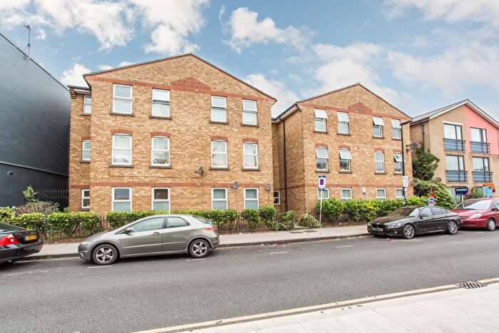 1 Bedroom Flat To Rent In St. Leonards Street, London, E3