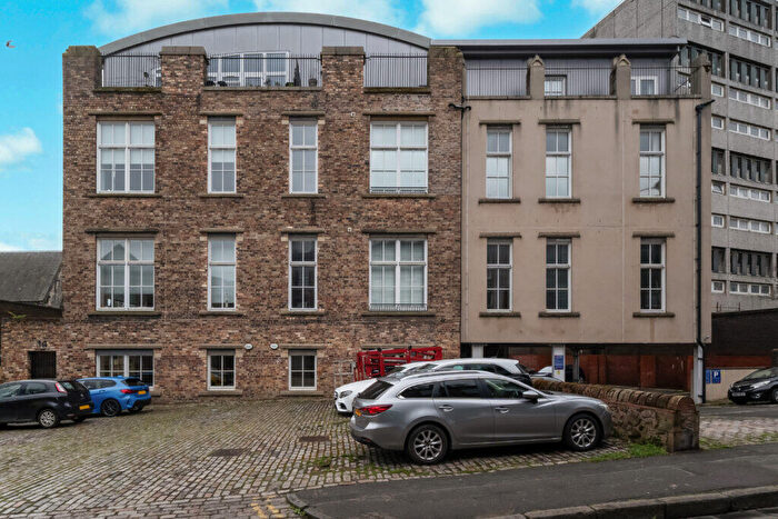 3 Bedroom Flat For Sale In Flat, Queen Charlotte Street, Edinburgh, EH6