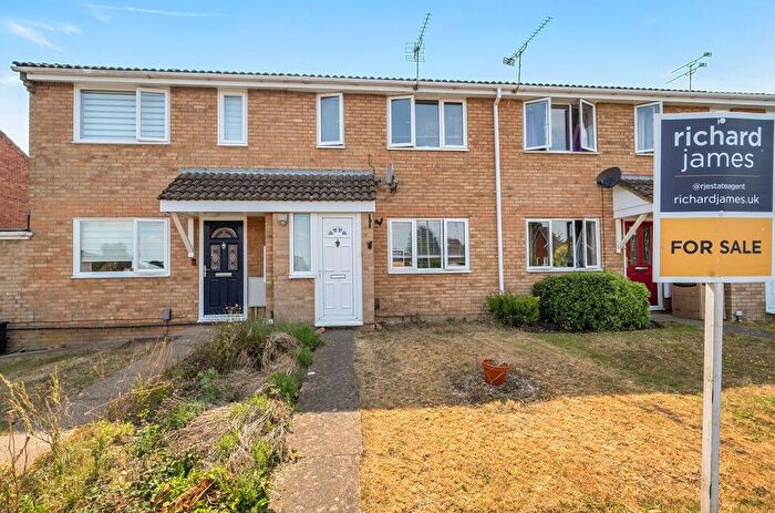 3 Bedroom Terraced House For Sale In Birdcombe Road, Westlea, Swindon, SN5