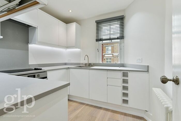 1 Bedroom Flat To Rent In Shaftesbury Avenue, Soho, W1D