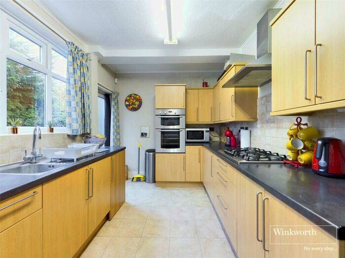 3 Bedroom Semi-Detached House To Rent In Lewgars Avenue, Kingsbury, London, NW9