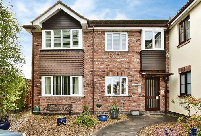 2 Bedroom Flat For Sale In Woodacres Court, Wilmslow, Cheshire, SK9