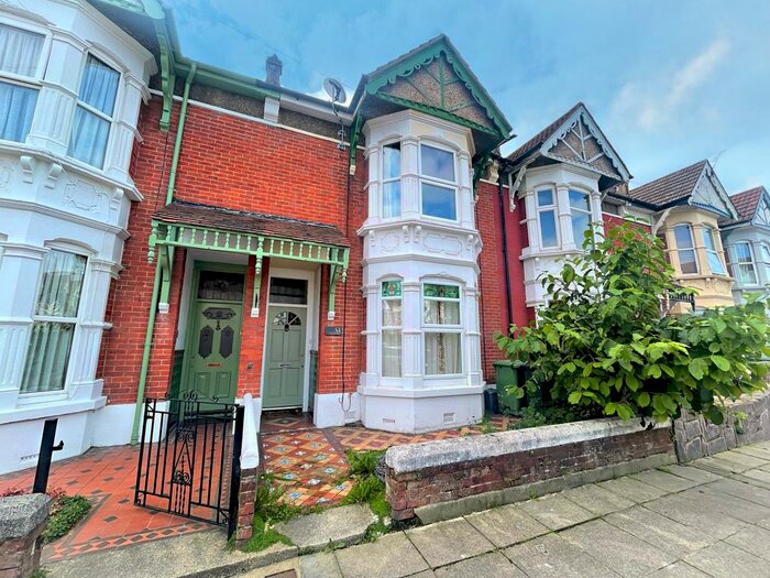 3 Bedroom Terraced House To Rent In Wadham Road, Portsmouth, PO2