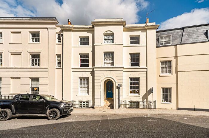 1 Bedroom Flat For Sale In Carlton Crescent, Southampton, Hampshire, SO15
