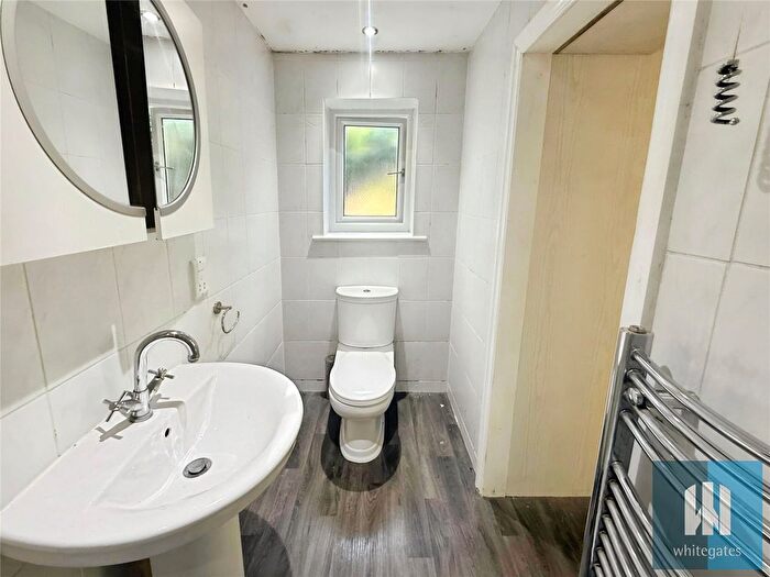 4 Bedroom Semi-Detached House To Rent In Marie Close, Lascelles Hall, Huddersfield, HD5