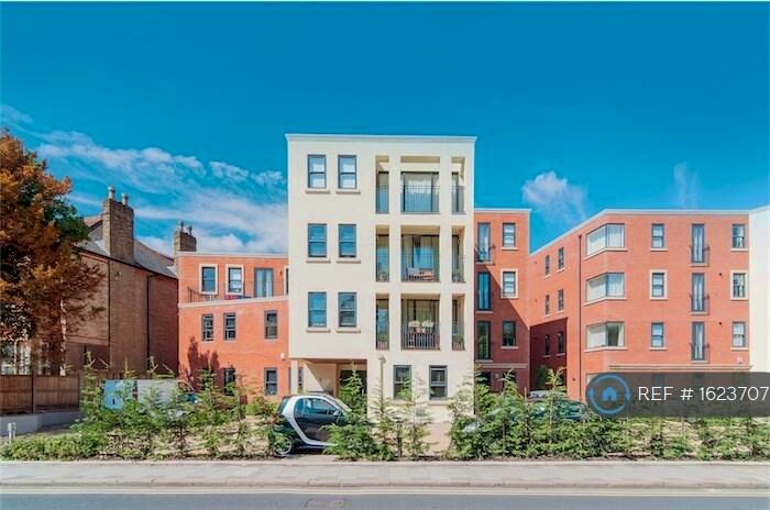 2 Bedroom Flat To Rent In Plaistow Lane, Bromley, BR1