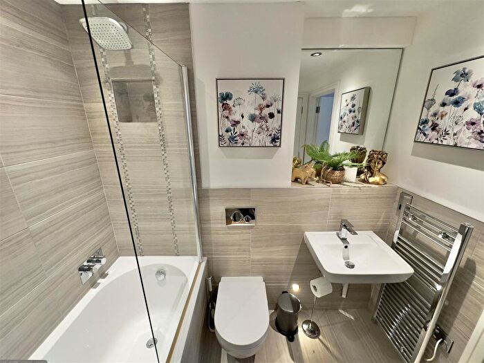 1 Bedroom Flat To Rent In Rowntree Wharf, Navigation Road, York, YO1