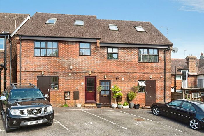2 Bedroom Maisonette For Sale In London Road, Crowborough, TN6