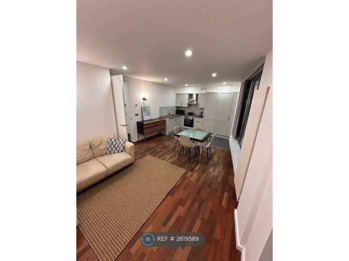 1 Bedroom Flat To Rent In Plumbers Row, London, E1