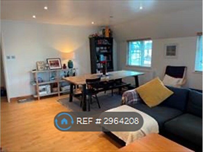 2 Bedroom Flat To Rent In Home Farm, Warwickshire, CV35