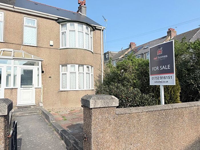 3 Bedroom End Of Terrace House For Sale In Bedroom Home With Large Gardens & Garage, New Roof, Close To City Centre, PL4