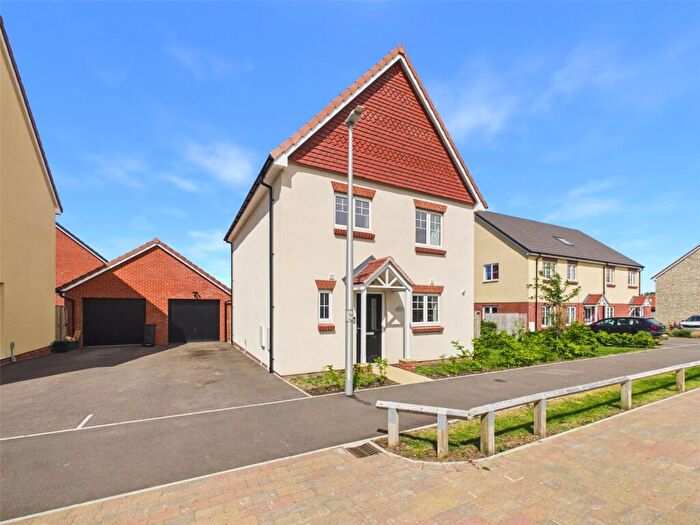 3 Bedroom Detached House For Sale In Jubilee Gardens, Banwell, North Somerset, BS29