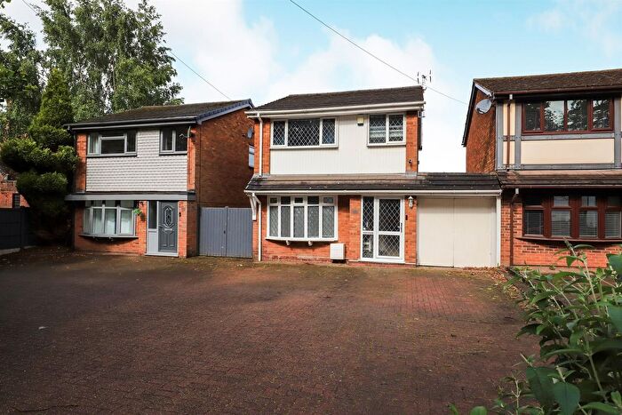 3 Bedroom Detached House For Sale In Cannock Road, Featherstone, Wolverhampton, WV10