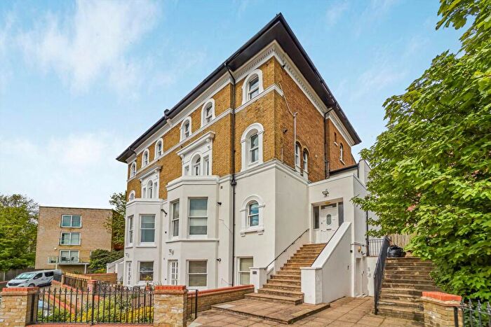1 Bedroom Flat For Sale In Overhill Road, East Dulwich, SE22