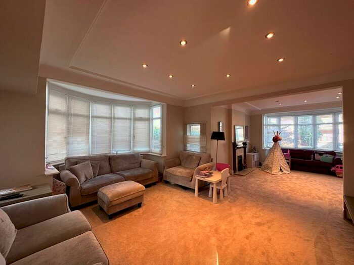 3 Bedroom Semi-Detached House To Rent In Gordon Avenue, Stanmore, HA7