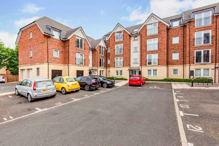 2 Bedroom Flat To Rent In Shepherds Court, Gilesgate, Durham, DH1