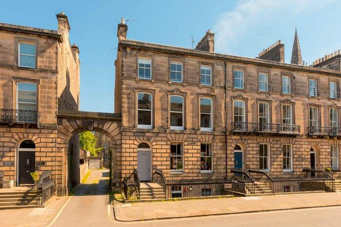 2 Bedroom Flat To Rent In Chester Street, West End, Edinburgh, EH3