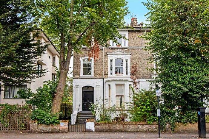 2 Bedroom Flat To Rent In Caversham Road, NW5