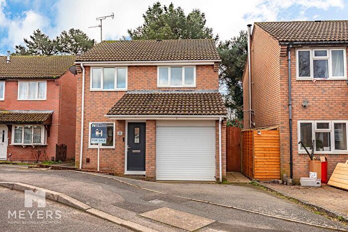 3 Bedroom Detached House For Sale In Herstone Close, Canford Heath, Poole, BH17