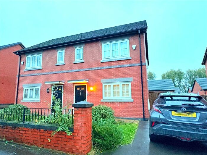 3 Bedroom Semi-Detached House For Sale In Kirkstall Avenue, Heywood, Greater Manchester, OL10