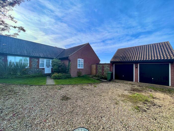 3 Bedroom Detached Bungalow To Rent In Ridgeway, Cromer, NR27