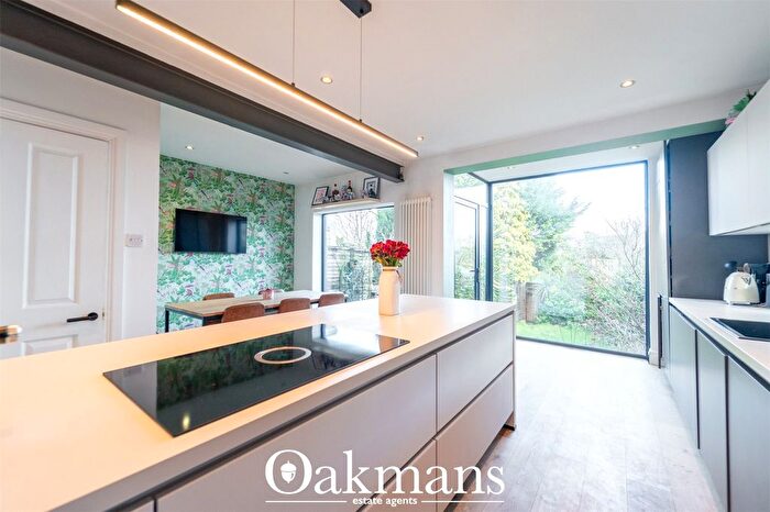 3 Bedroom Detached House For Sale In Galton Road, Smethwick, B67