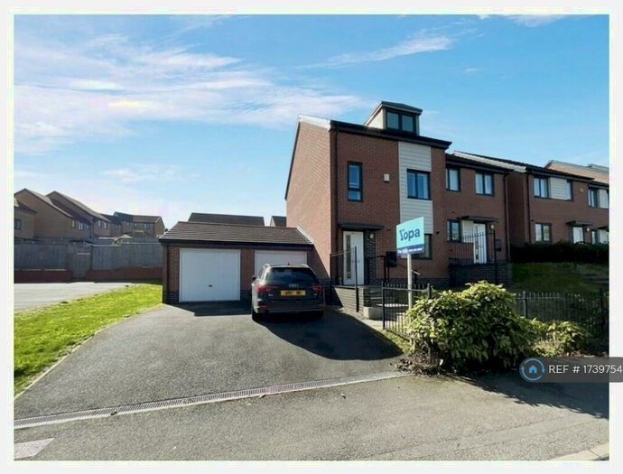 3 Bedroom Semi-Detached House To Rent In Yew Gardens, Doncaster, DN12