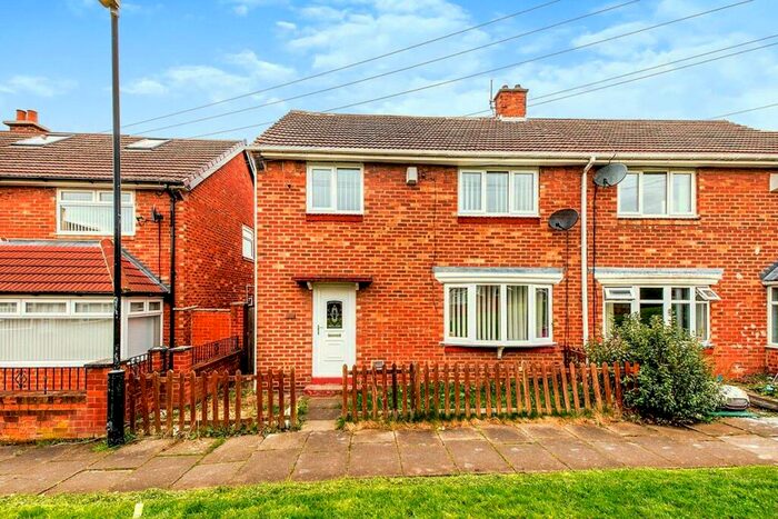 3 Bedroom Semi-Detached House To Rent In Cotswold Road, Sunderland, Tyne And Wear, SR5