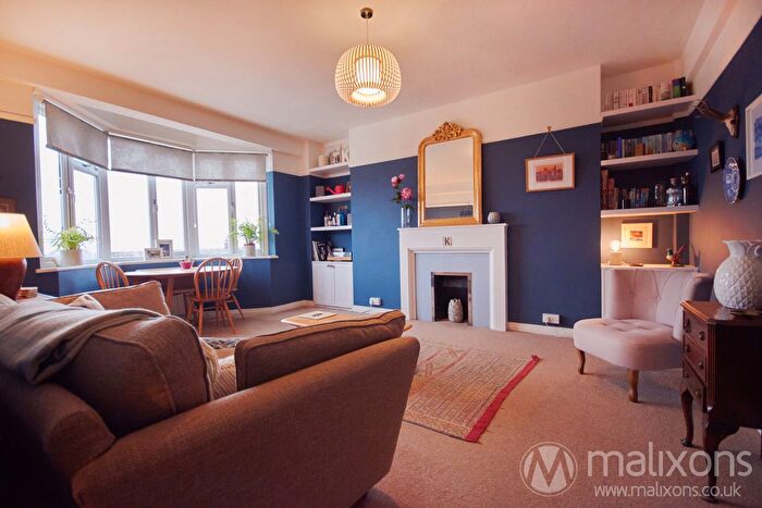 1 Bedroom Flat To Rent In Streatleigh Court Streatham High Road, London, SW16