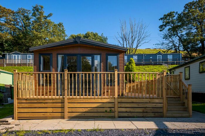 2 Bedroom Caravan For Sale In Haworth, West Yorkshire, BD21