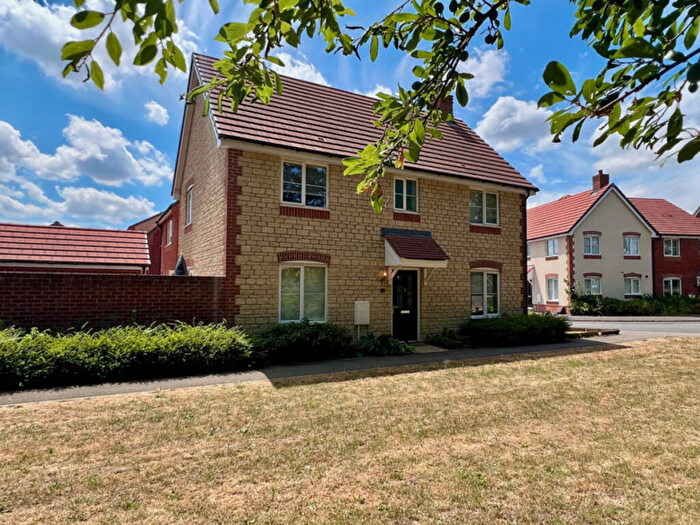 4 Bedroom Detached House For Sale In Tom Gaughan Way, Didcot, OX11