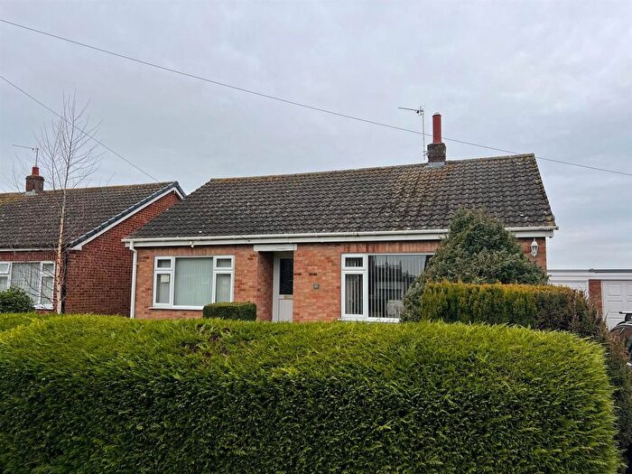 2 Bedroom Detached Bungalow To Rent In Manor Drive, Kirby Hill, YO51