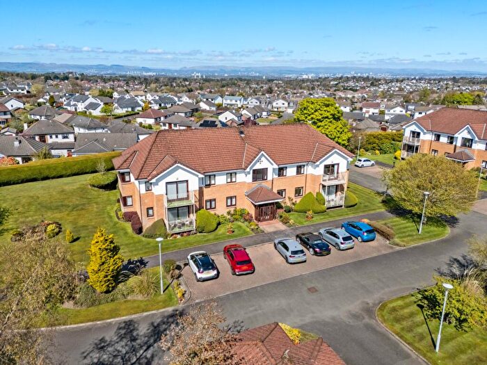 3 Bedroom Flat For Sale In Humbie Court, Newton Mearns, G77
