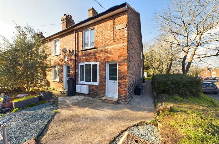 3 Bedroom End Of Terrace House For Sale In West Street, East Grinstead, West Sussex, RH19