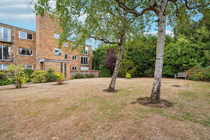 3 Bedroom Apartment For Sale In - Eastbury Avenue, Northwood, HA6