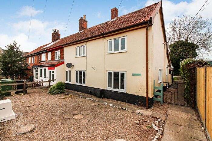 2 Bedroom Cottage For Sale In Norwich Road, Besthorpe, Attleborough, NR17