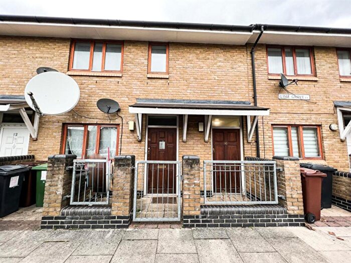 1 Bedroom Flat To Rent In Lime Grove, London, E4