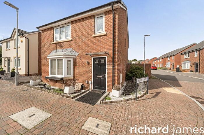 3 Bedroom Detached House For Sale In Austin Road, Swindon, SN5