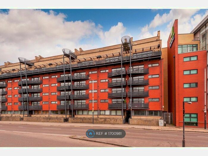 2 Bedroom Flat To Rent In Clyde Street, Glasgow, G1