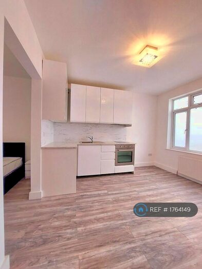 Studio To Rent In Hibbert Road, Harrow, HA3