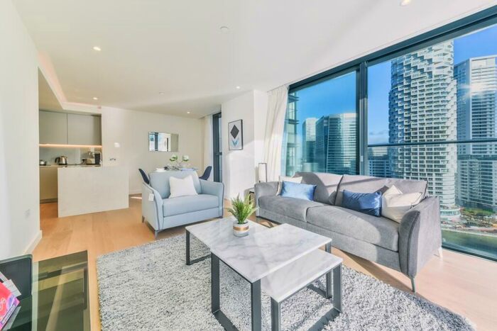 2 Bedroom Flat To Rent In Marsh Wall, Canary Wharf, London, E14