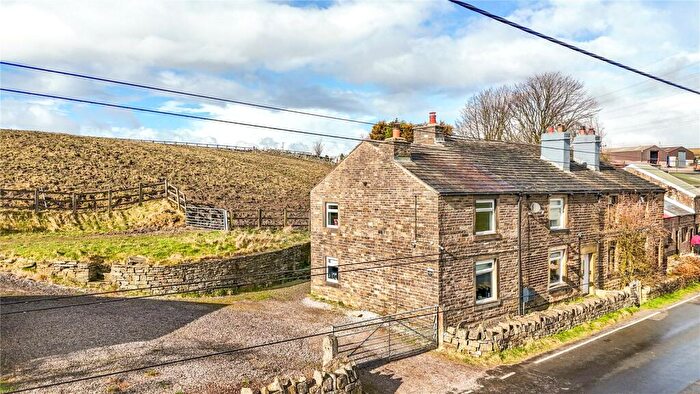 3 Bedroom Semi-Detached House For Sale In Thorpe Lane, Scouthead, Saddleworth, OL4