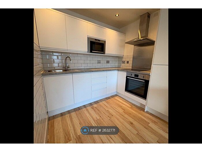 1 Bedroom Flat To Rent In Water Street, Manchester, M3