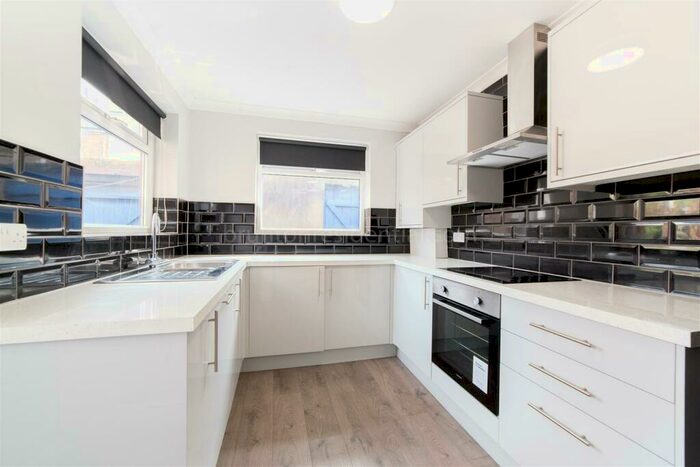 4 Bedroom Terraced House To Rent In £pppw - Cardigan Terrace, Heaton, NE6